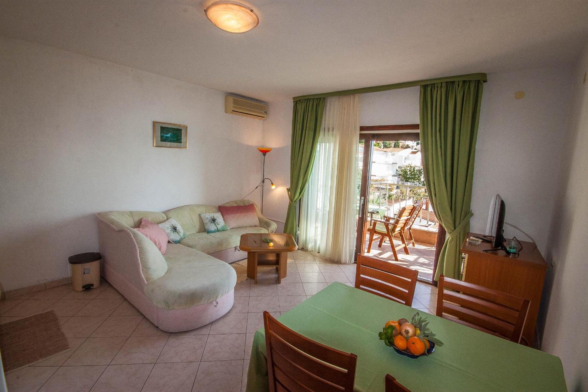 Apartments Rosanda Pakostane Ngoại thất bức ảnh