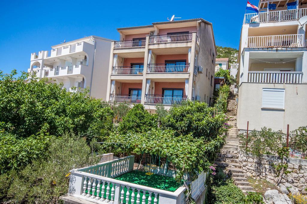 Apartments Rosanda Pakostane Ngoại thất bức ảnh